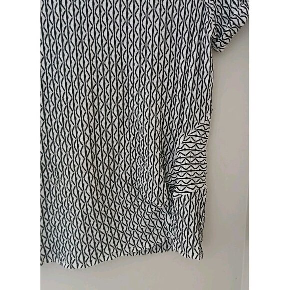 Nic+Zoe Moving Lines S/S Top Size Small Black White Ruched Work Artsy Crinkle - Picture 4 of 10